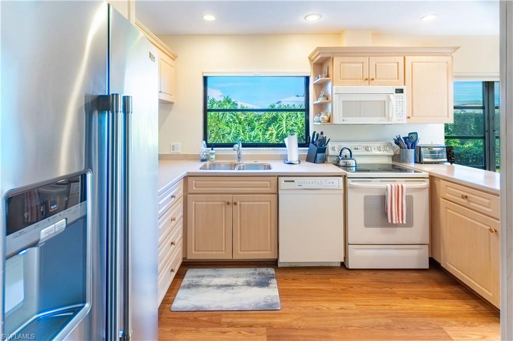 522 Beachwalk Cir Property Photo 6