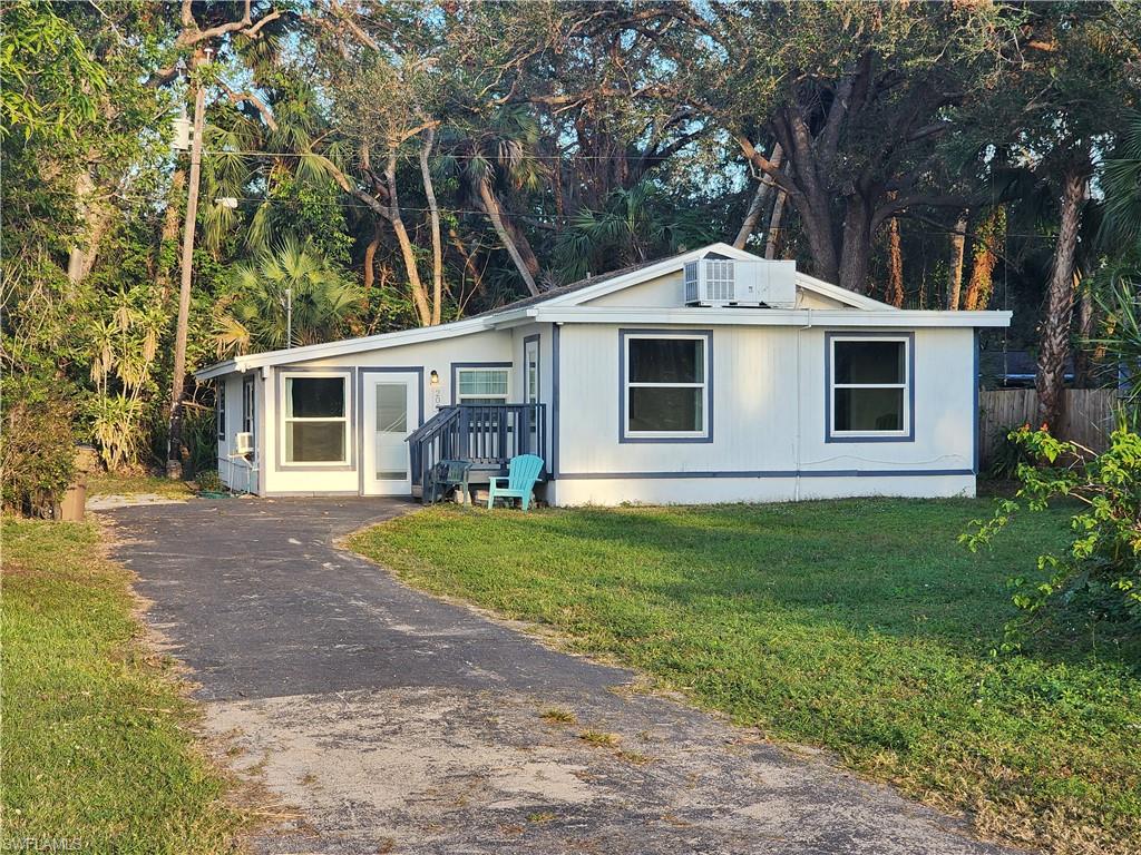 205 Delray Ave Property Photo 1
