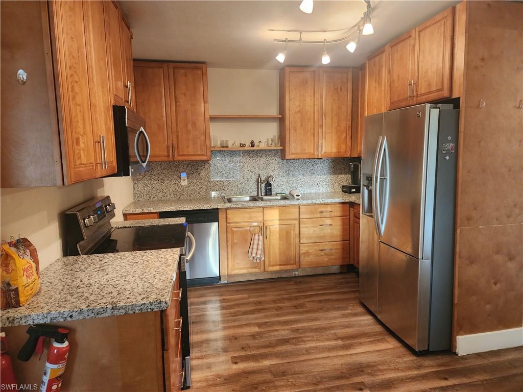 205 Delray Ave Property Photo 10