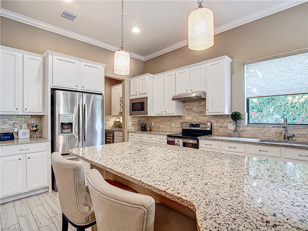 20462 Misty Woods Ct Property Photo 8