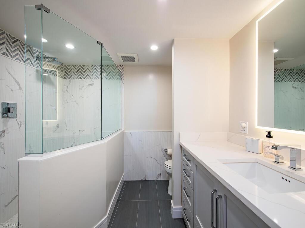 25 Bluebill Ave # 401 Property Photo 19