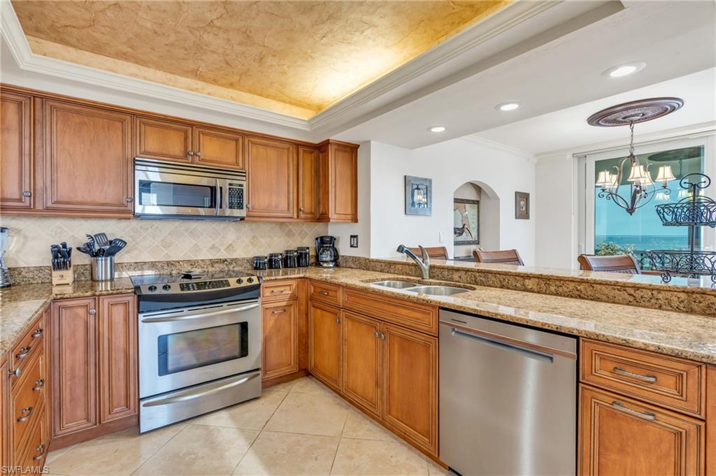 4753 Estero Blvd # 1405 Property Photo 16