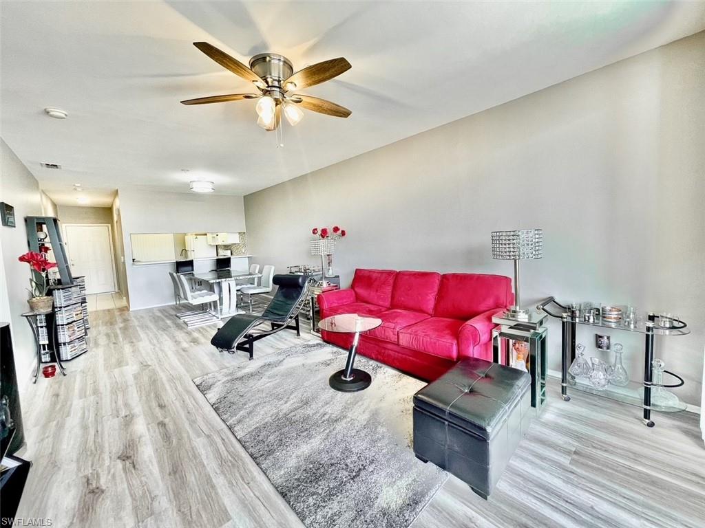 14831 Park Lake Dr # 311 Property Photo 8