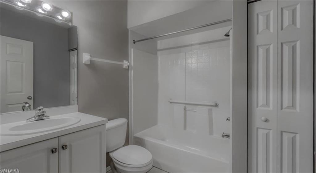 14831 Park Lake Dr # 311 Property Photo 10