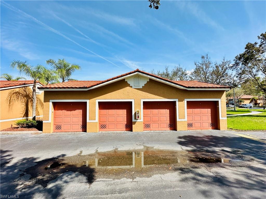 1820 Florida Club Cir # 2210 Property Photo 4