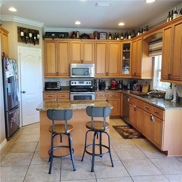 2851 Via Campania St Property Photo 4