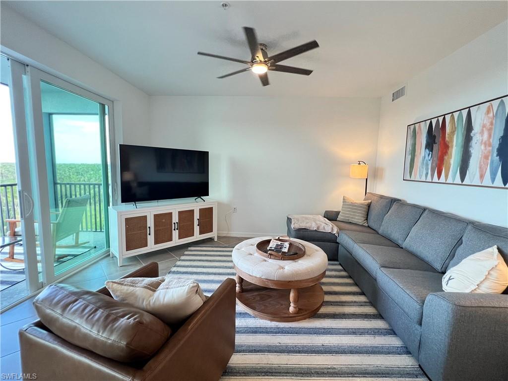 14121 Heritage Landing Blvd # 736 Property Photo 4