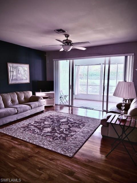 7886 Cameron Cir Property Photo 11