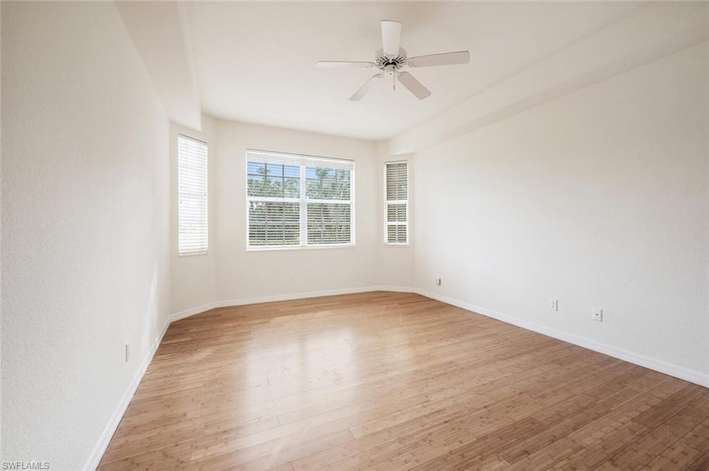 3964 Bishopwood Ct E # 106 Property Photo 11