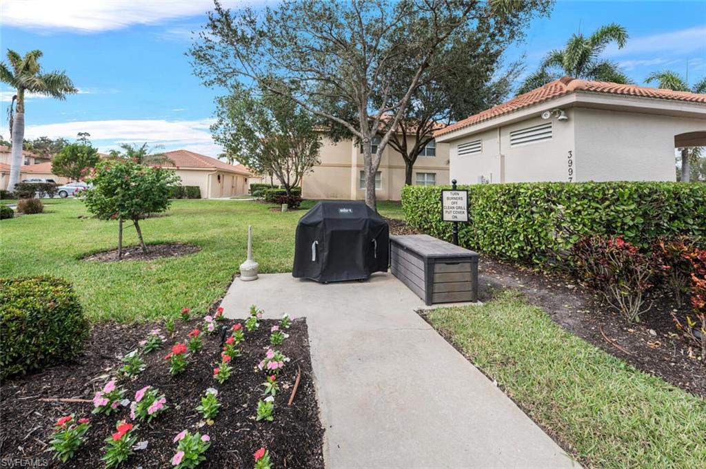3964 Bishopwood Ct E # 106 Property Photo 27