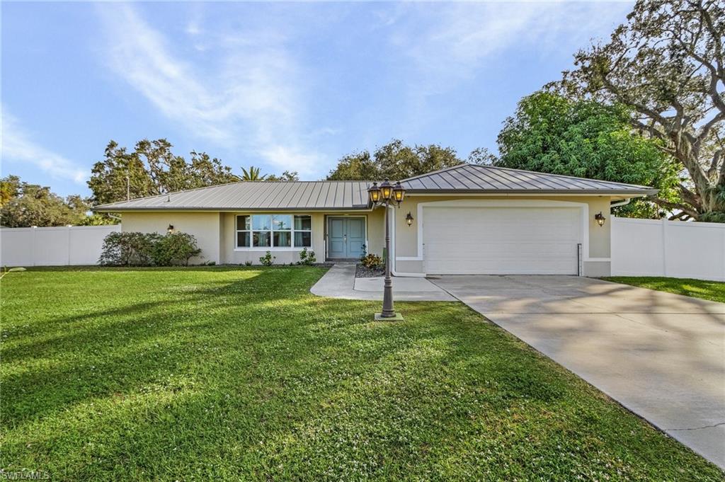 13756 River Forest Dr Property Photo 2