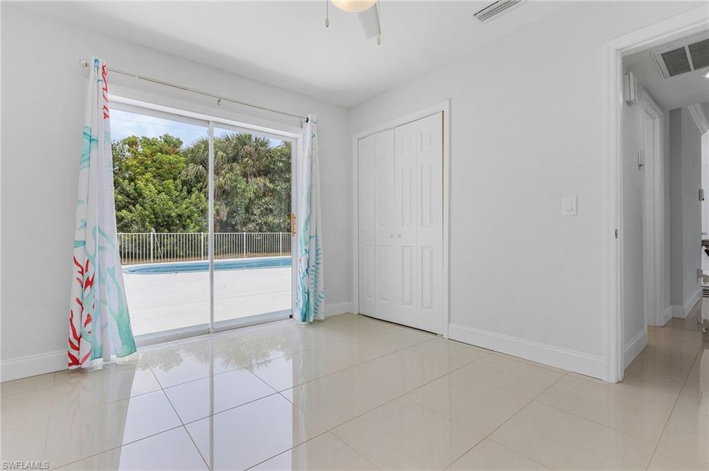 5251 Tower Dr Property Photo 16