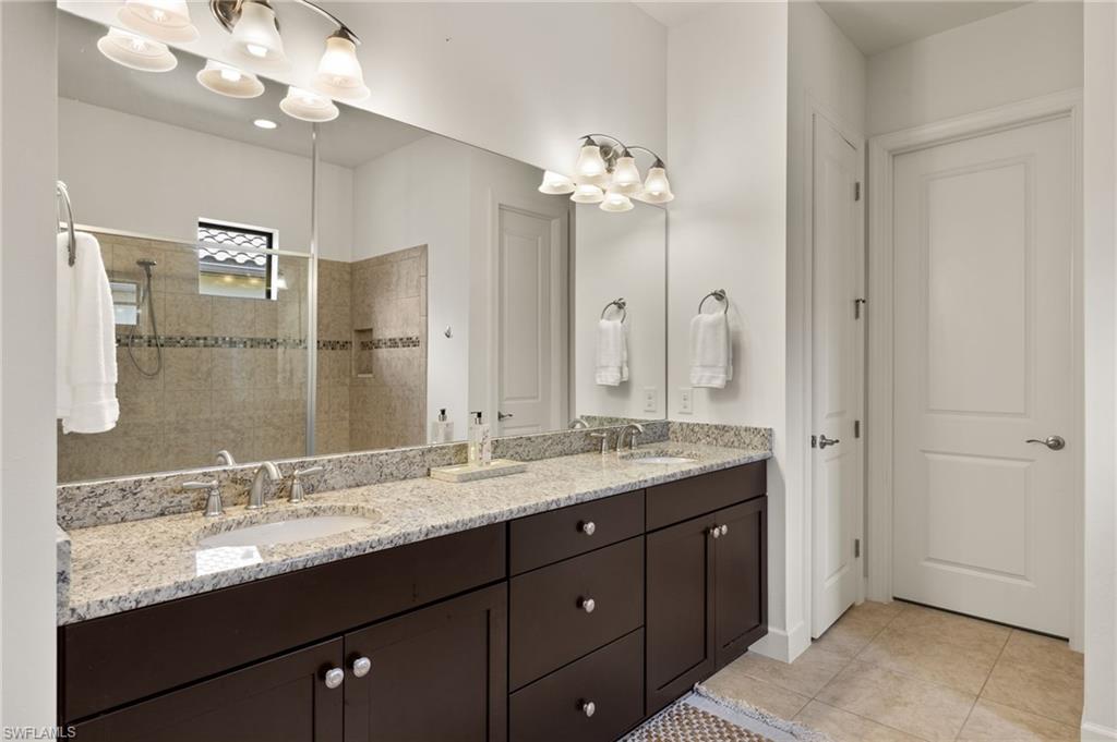 8502 Palacio Ter N Property Photo 13