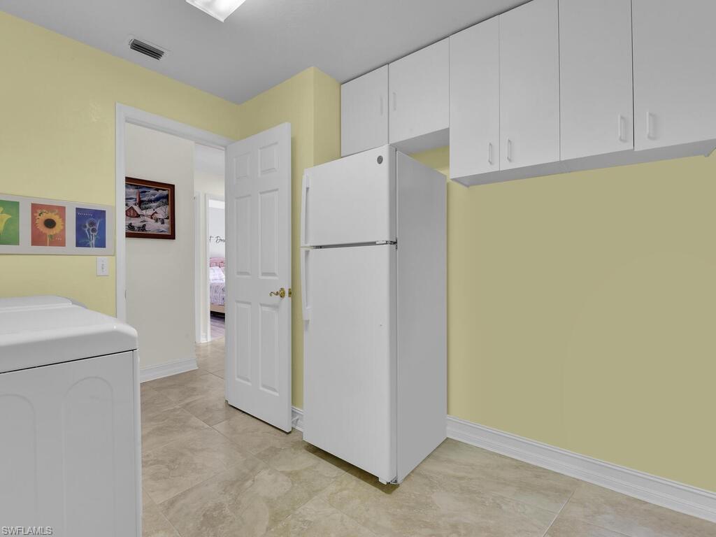1065 Sw 57th St Property Photo 34