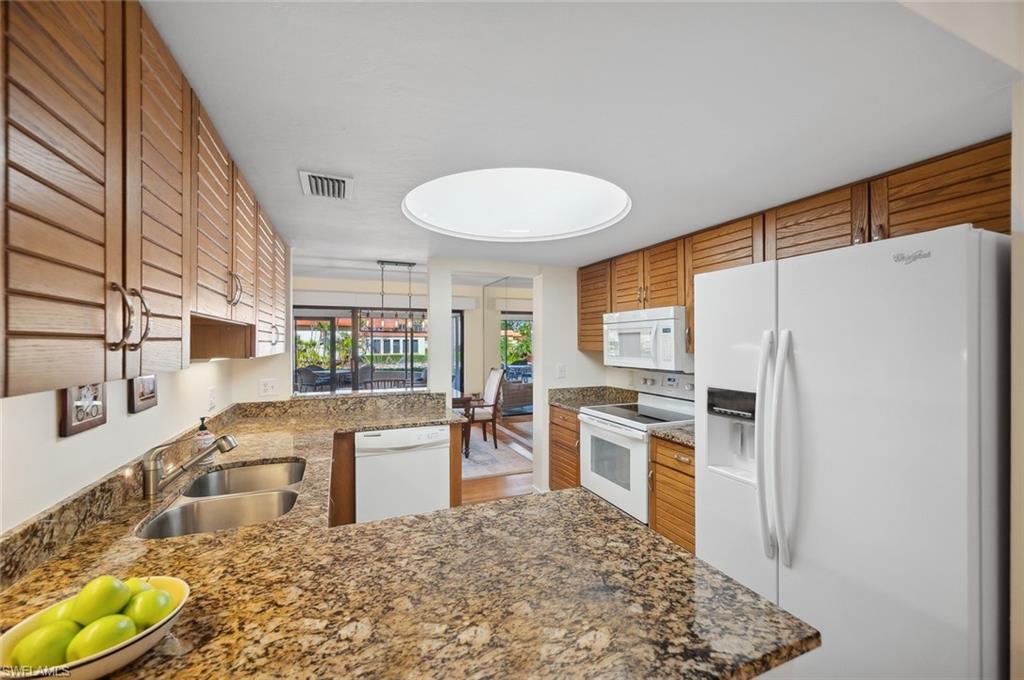 6710 Pelican Bay Blvd # 412 Property Photo 15