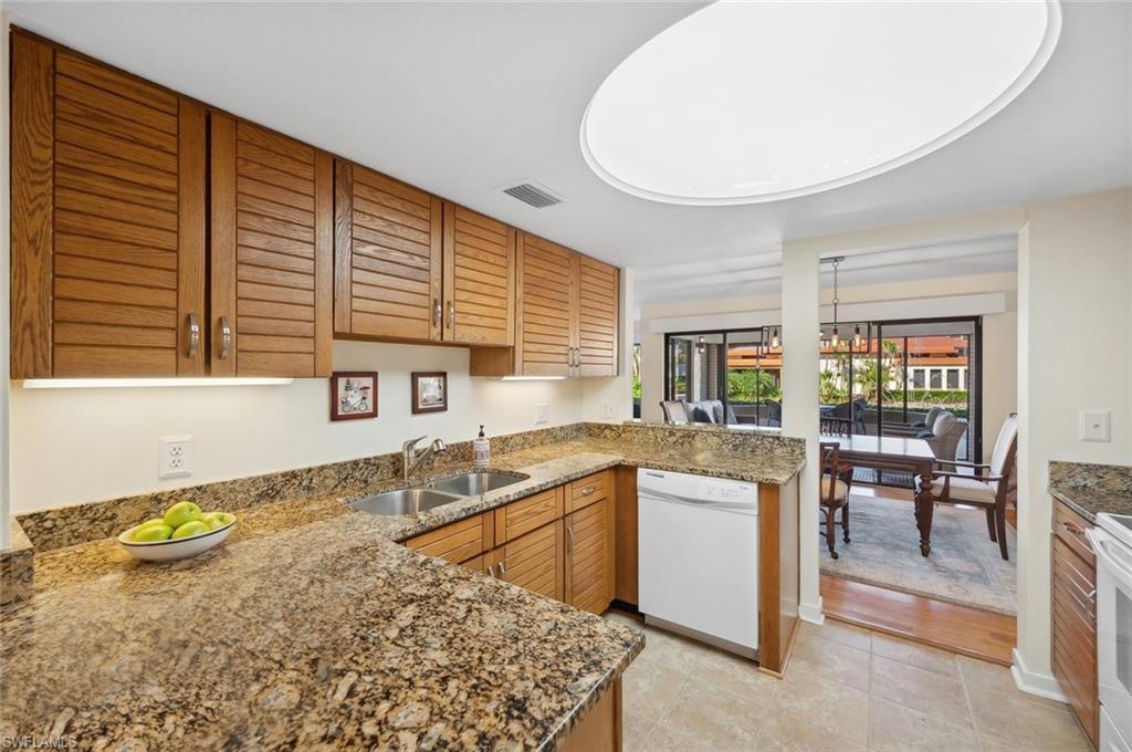 6710 Pelican Bay Blvd # 412 Property Photo 17