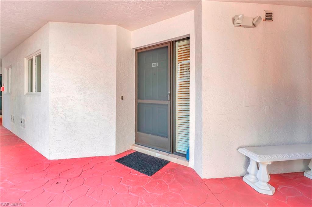 11921 Seabreeze Cove Ln # 101 Property Photo 2