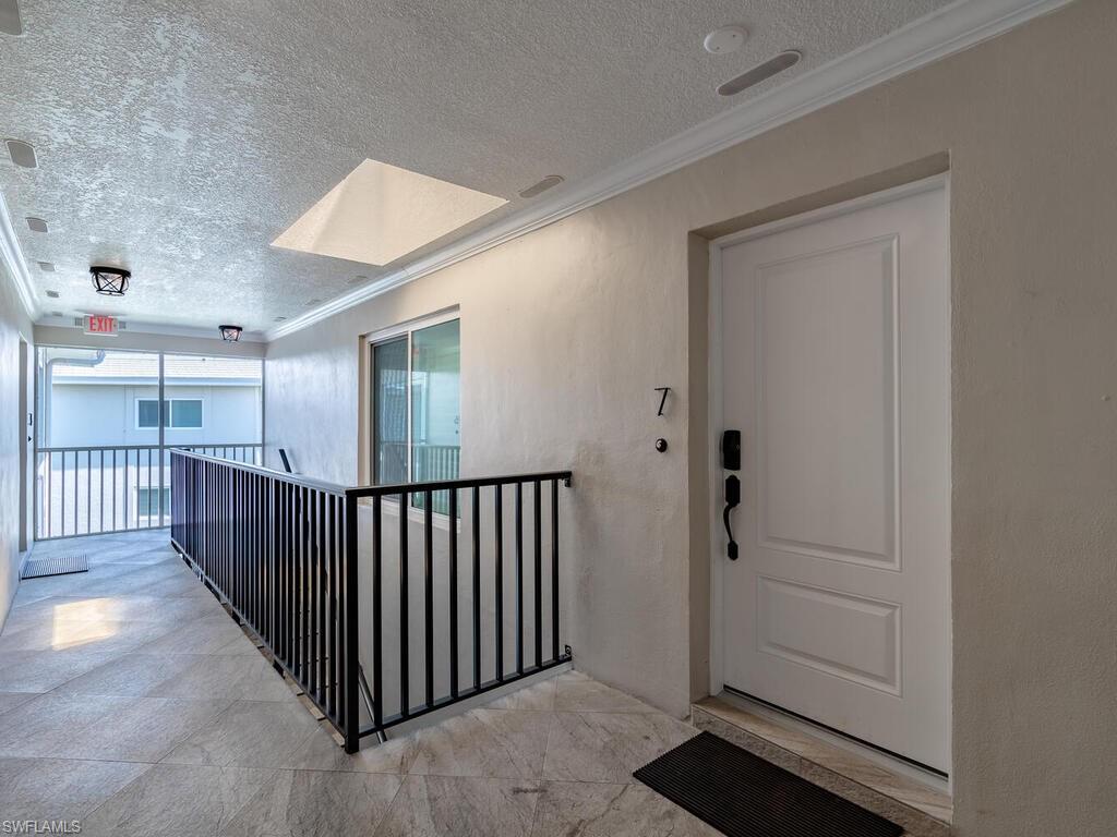 4180 Crayton Rd # E7 Property Photo 3