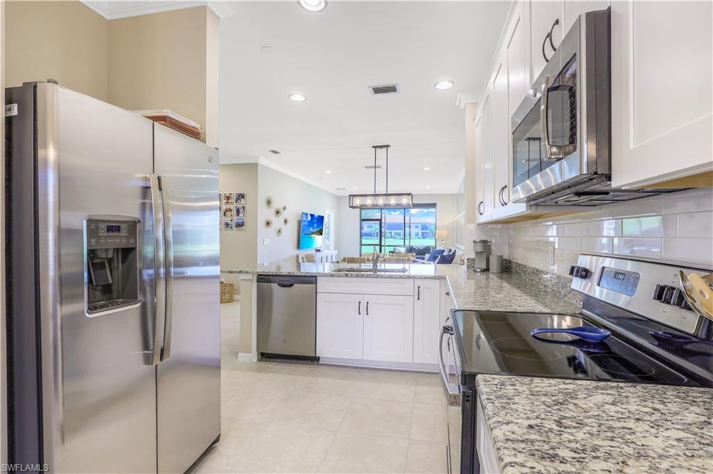 9386 Pocida Ct # 103 Property Photo 11