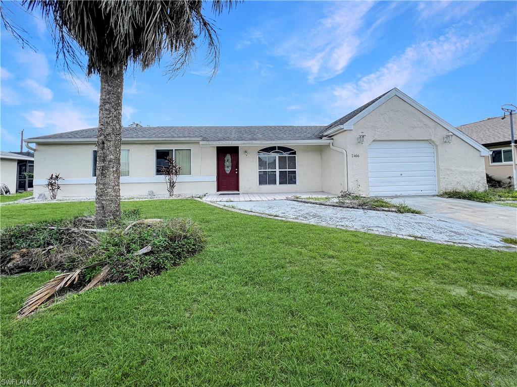 2466 Lakeshore Cir Property Photo 1