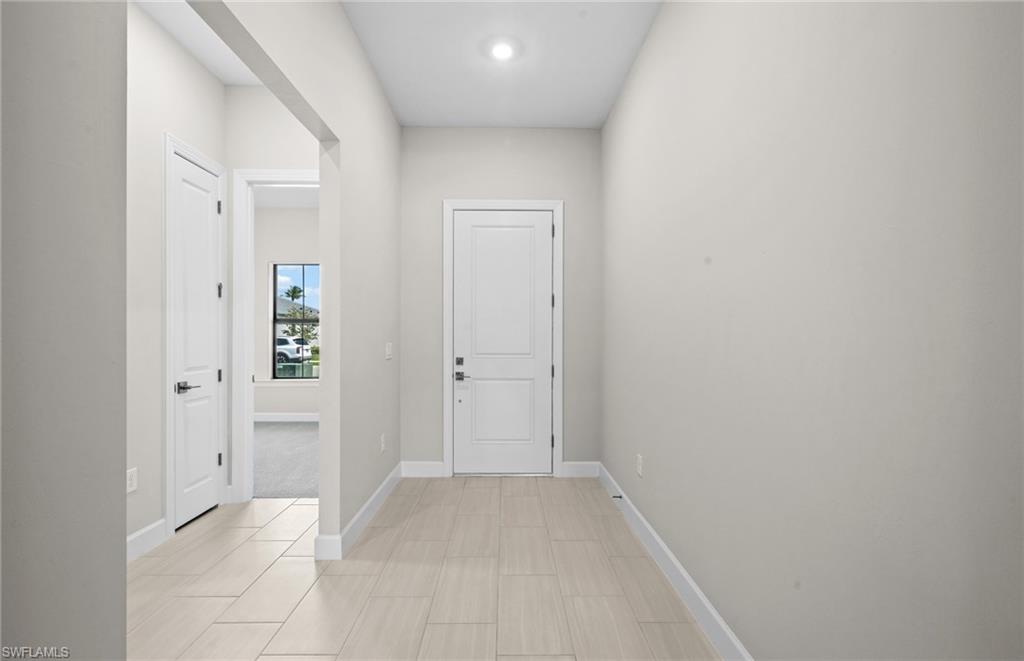 25606 Shoreline Gaze Dr Property Photo 6