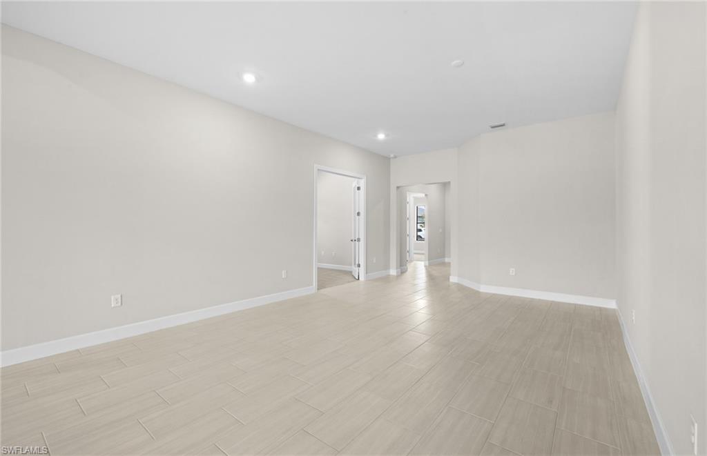 25606 Shoreline Gaze Dr Property Photo 16