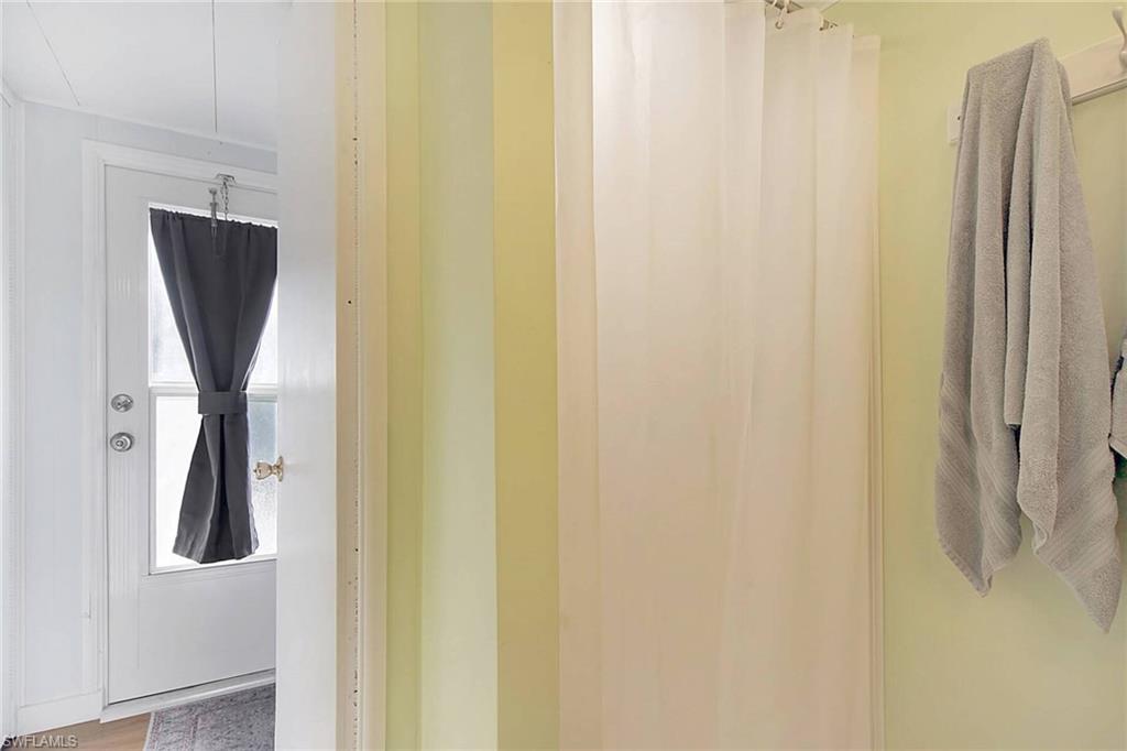 3893 Dewberry Ln Property Photo 15