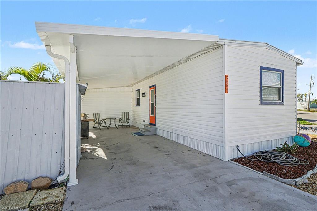 3893 Dewberry Ln Property Photo 22