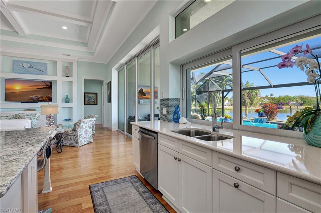 5046 Martinique Dr Property Photo 15