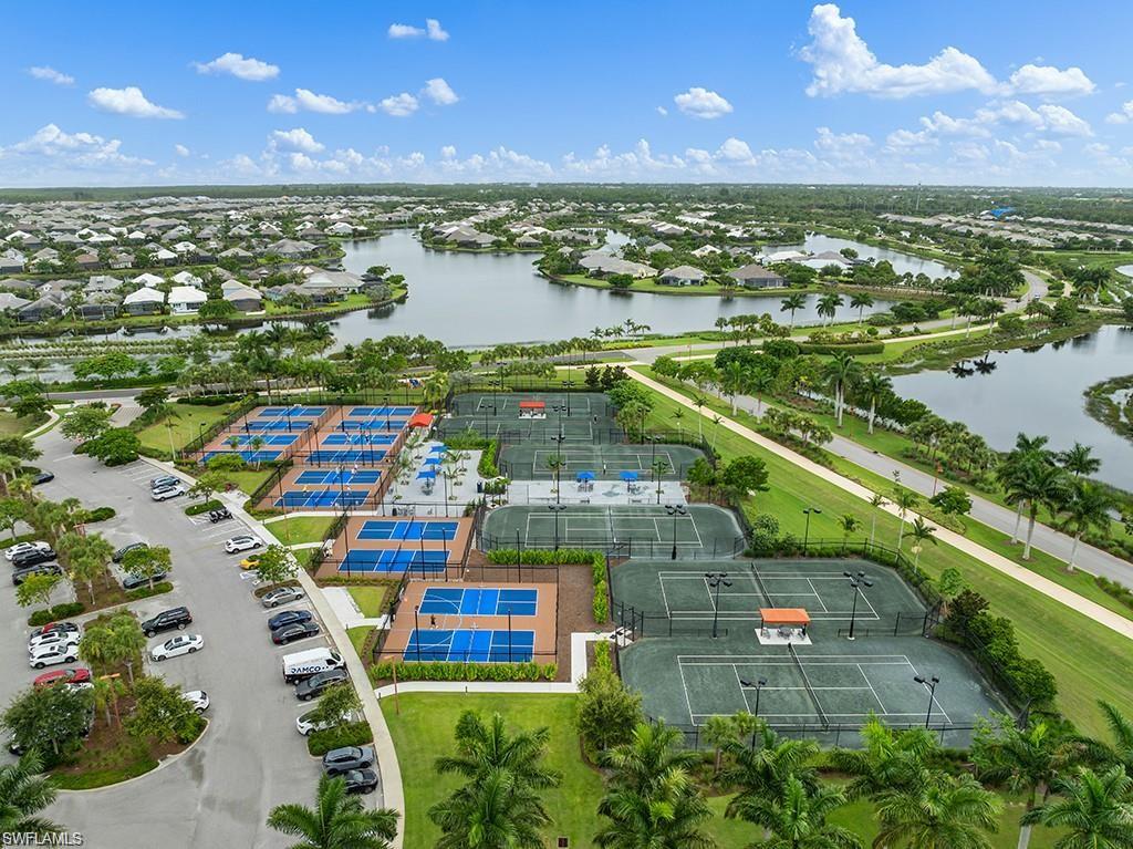 5046 Martinique Dr Property Photo 39