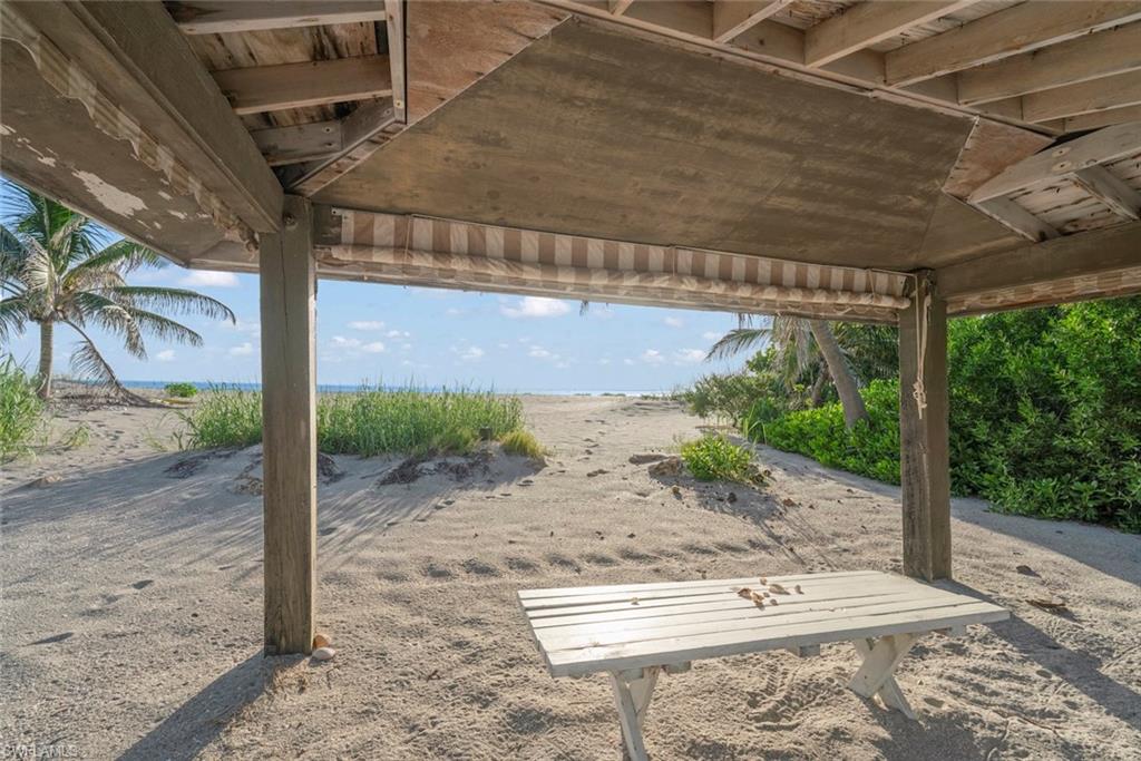 16632 Captiva Dr Property Photo 9