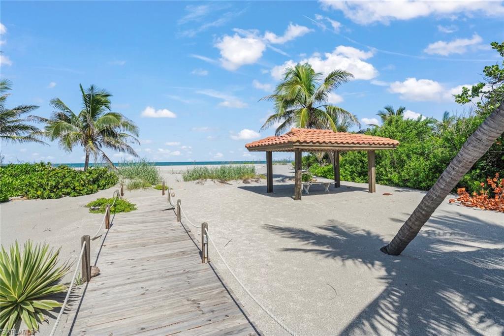 16632 Captiva Dr Property Photo 11