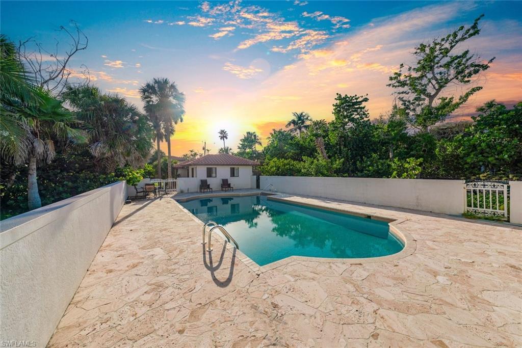 16632 Captiva Dr Property Photo 28