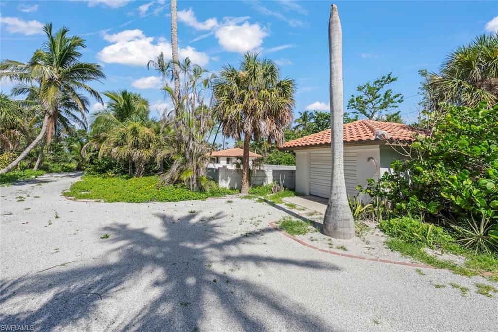 16632 Captiva Dr Property Photo 40