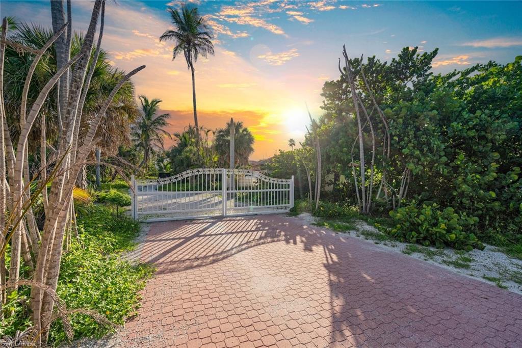 16632 Captiva Dr Property Photo 41
