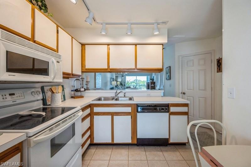 1325 Mainsail Dr # 1213 Property Photo 3