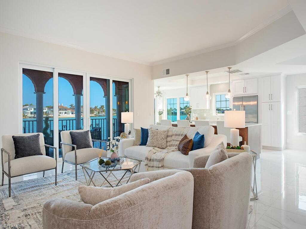 4000 Gulf Shore Blvd N 2000 Property Photo 8