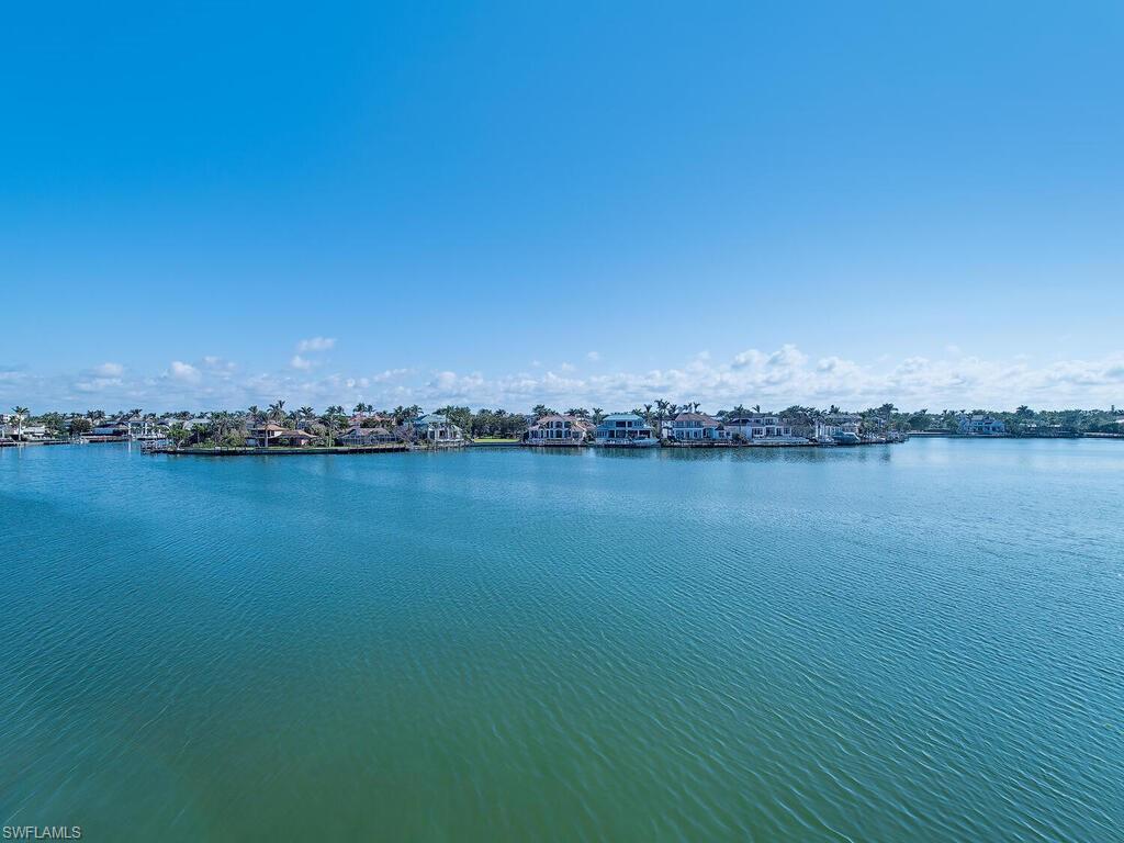 4000 Gulf Shore Blvd N 2000 Property Photo 20