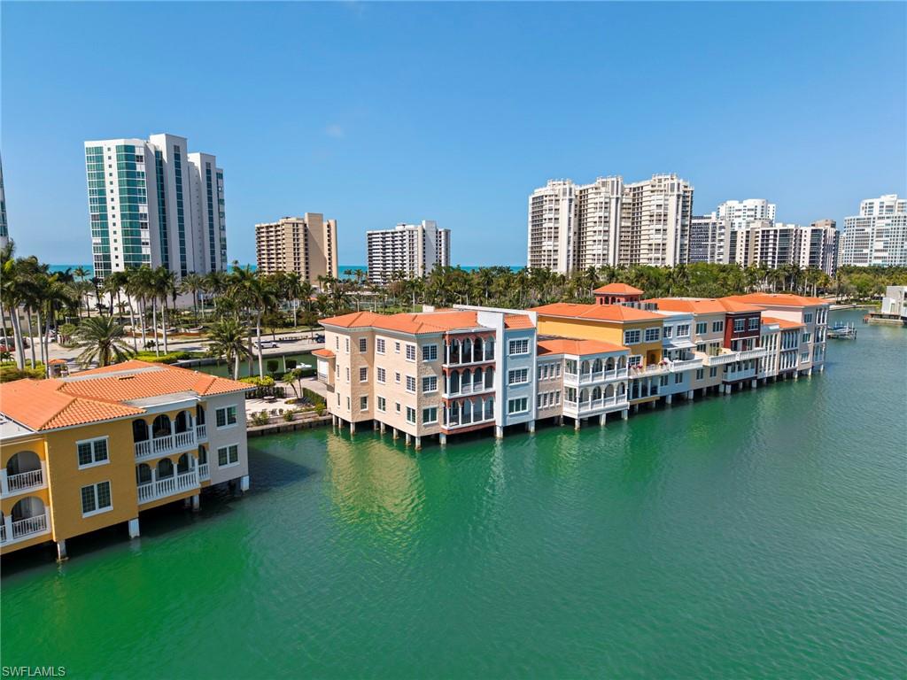 4000 Gulf Shore Blvd N 2000 Property Photo 25