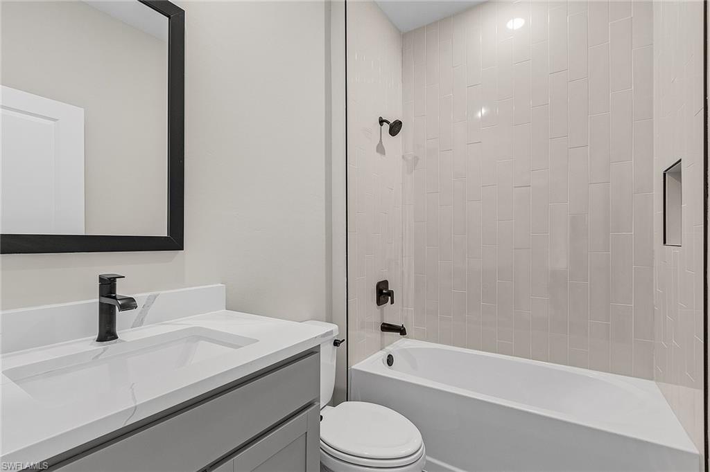 4110 Sw Santa Barbara Pl Property Photo 8