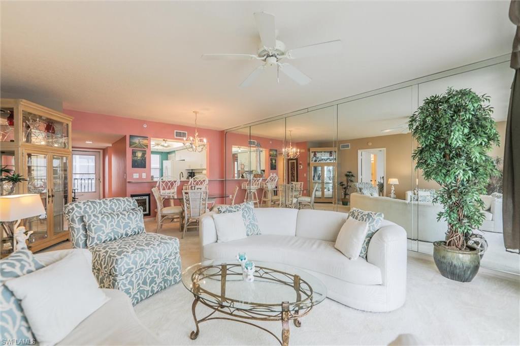 4431 Bay Beach Ln # 543 Property Photo 6