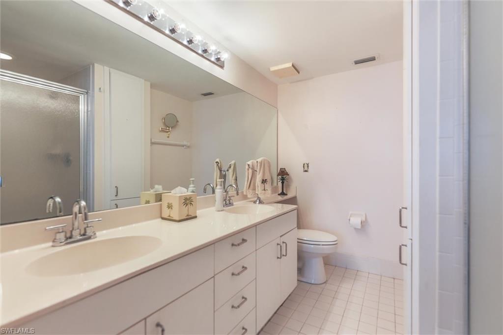 4431 Bay Beach Ln # 543 Property Photo 14