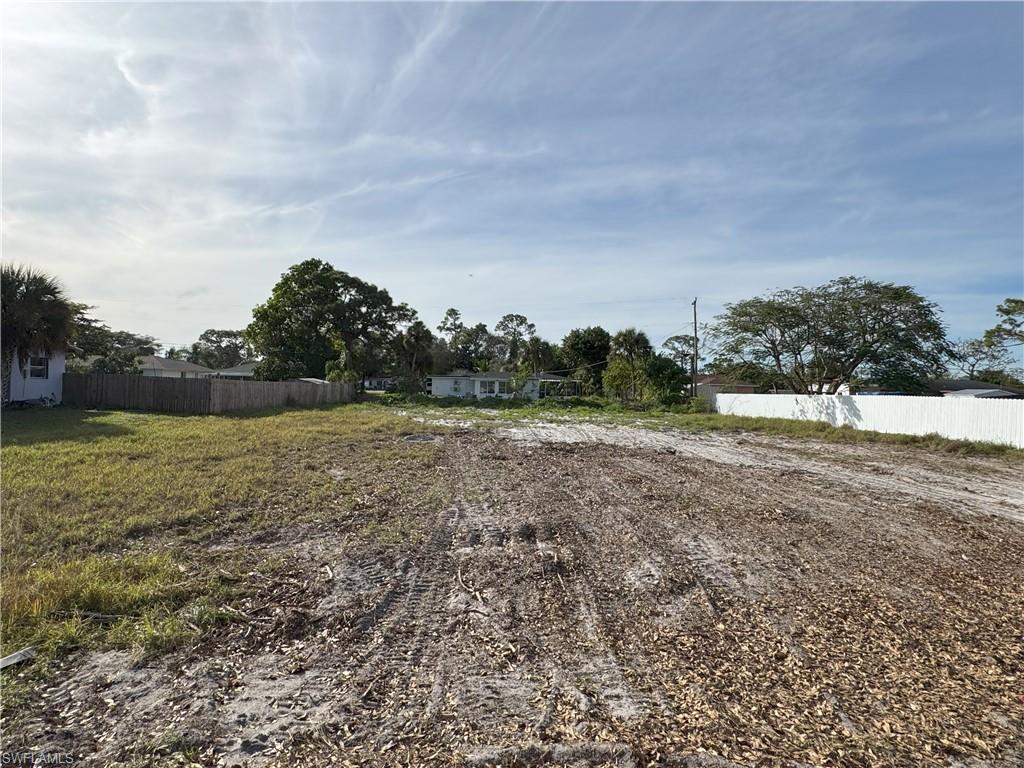 19 Illinois RD Property Photo 1