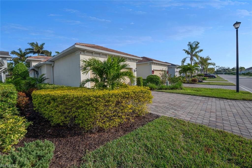 10709 Manatee Key Ln Property Photo 1