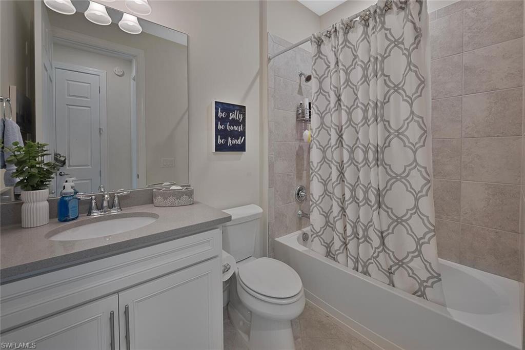 10709 Manatee Key Ln Property Photo 12