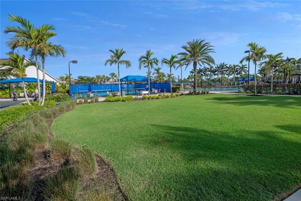 10709 Manatee Key Ln Property Photo 18