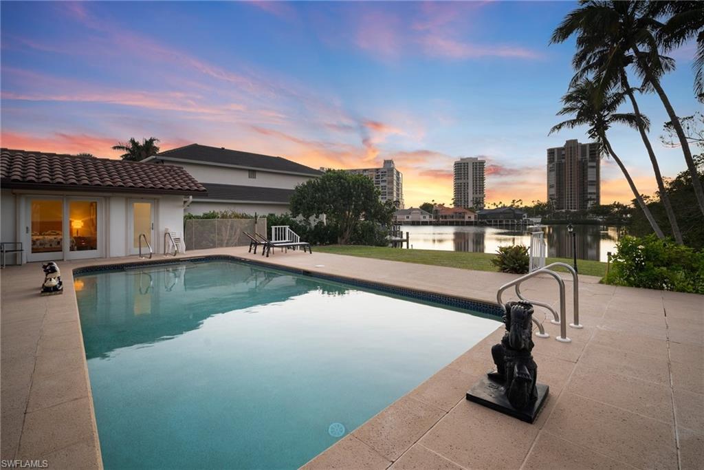 319 Pirates Bight Property Photo 1