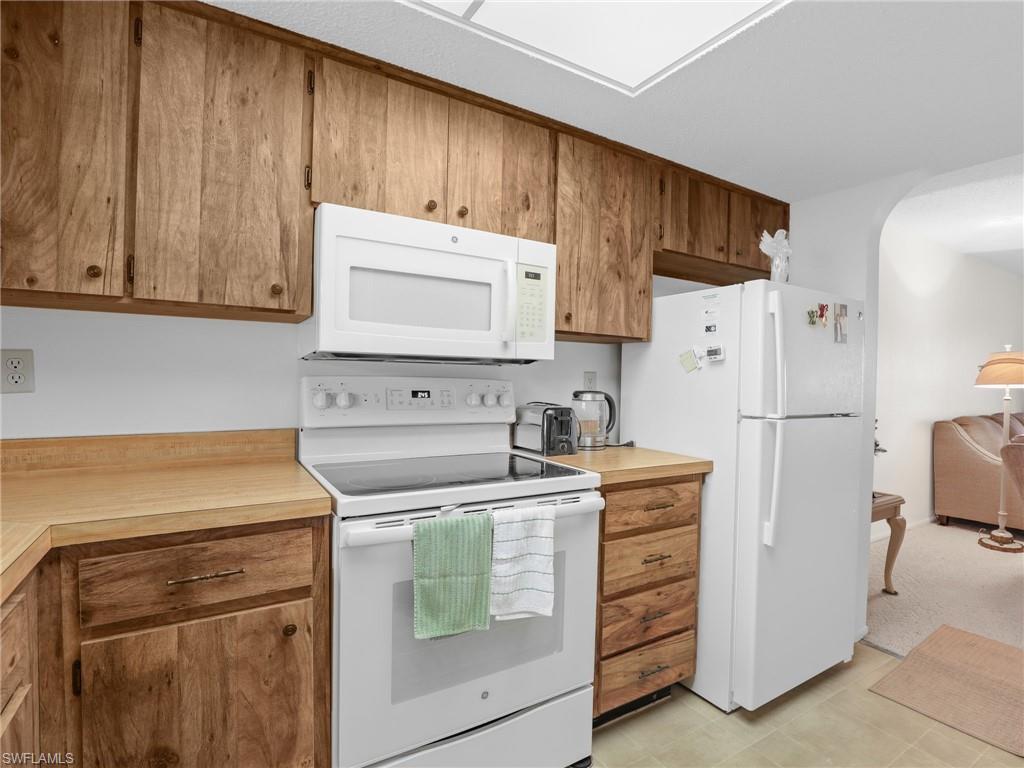 2395 Harbor Blvd # 322 Property Photo 11