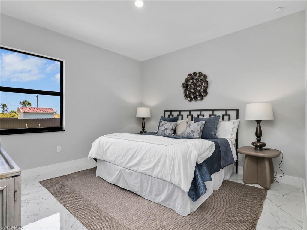 1423 20th Ter Property Photo 7
