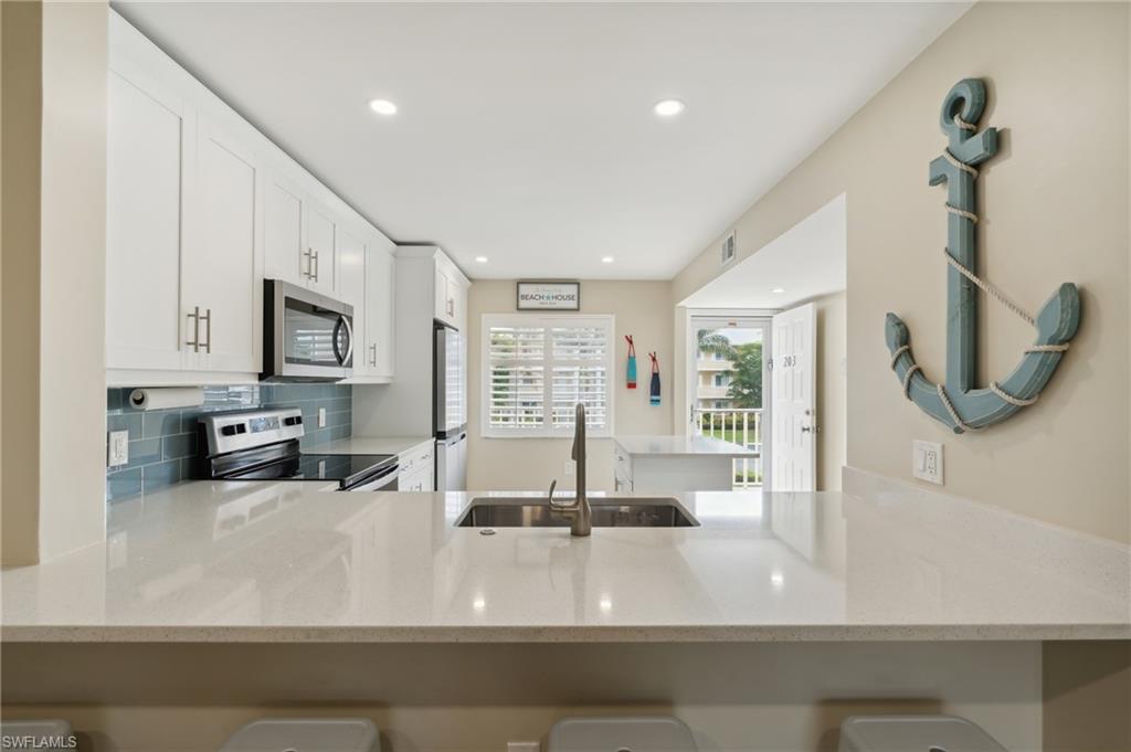 3062 Sandpiper Bay Cir # K203 Property Photo 1